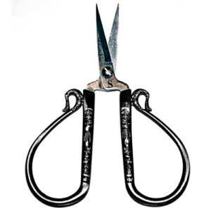 Large Teardrop Handle Embroidery Scissors