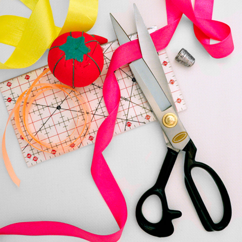 https://www.sullivansusa.net/wp-content/uploads/2021/08/fabric-scissors.jpg